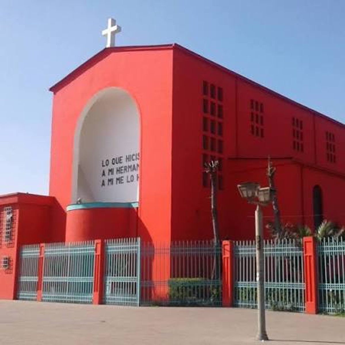 Fachada del templo de la Parroquia Jesús Obrero