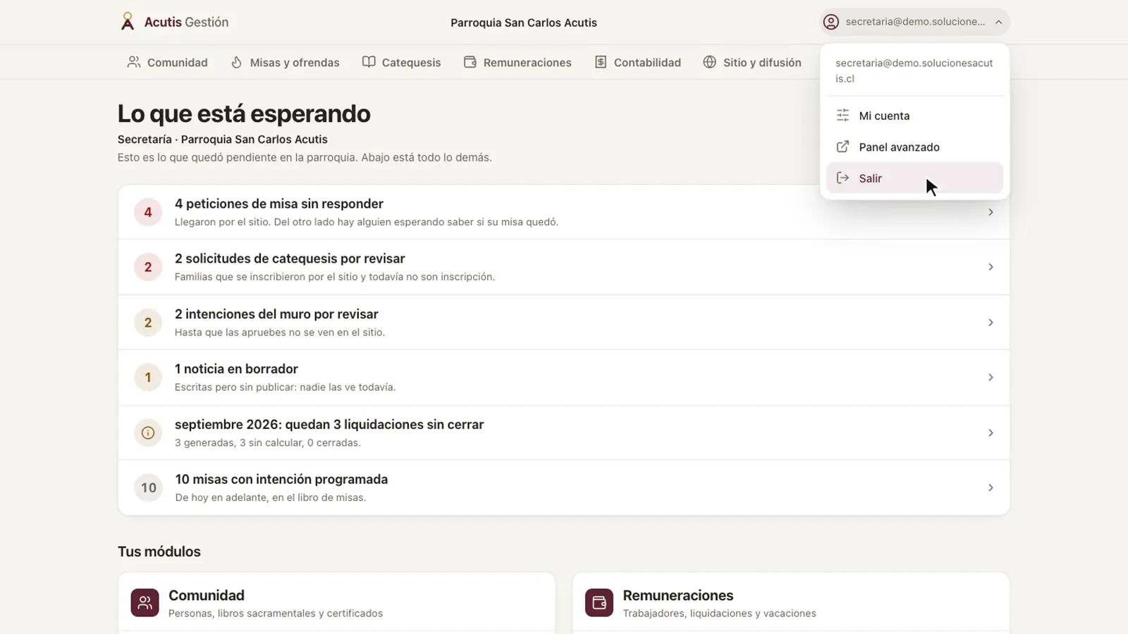 Menú de la cuenta abierto, con «Mi cuenta» y «Salir»